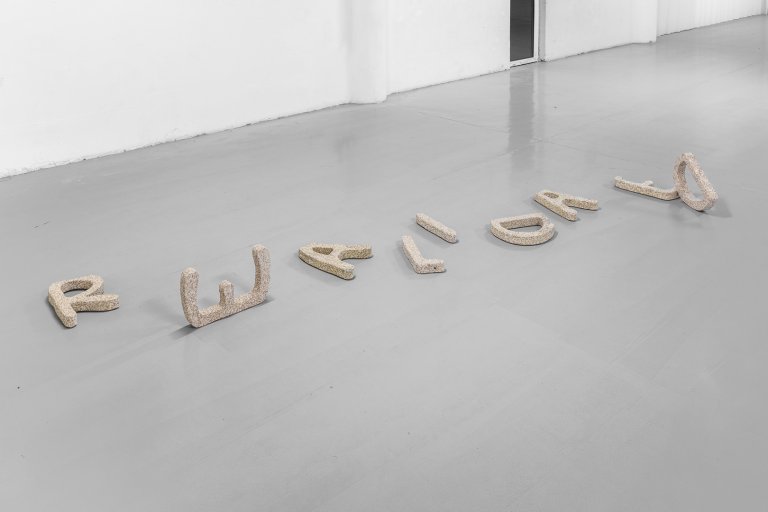 mono lisboa art gallery residency