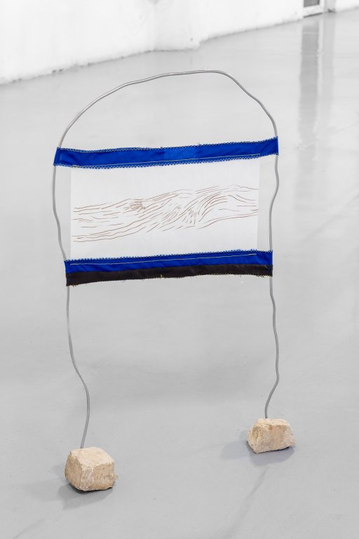 mono lisboa art gallery residency